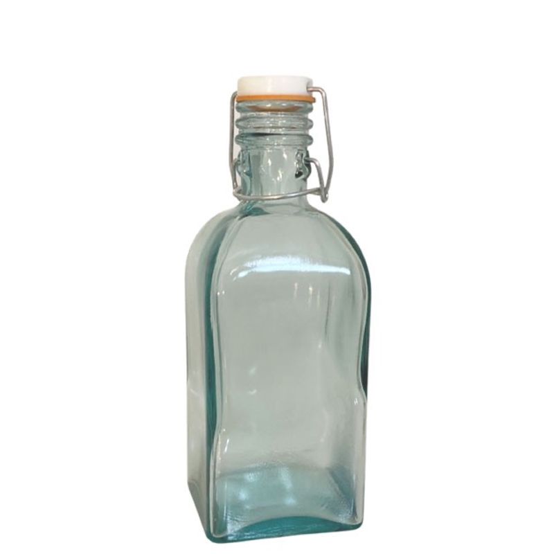 Flaske i resirkulert glass 